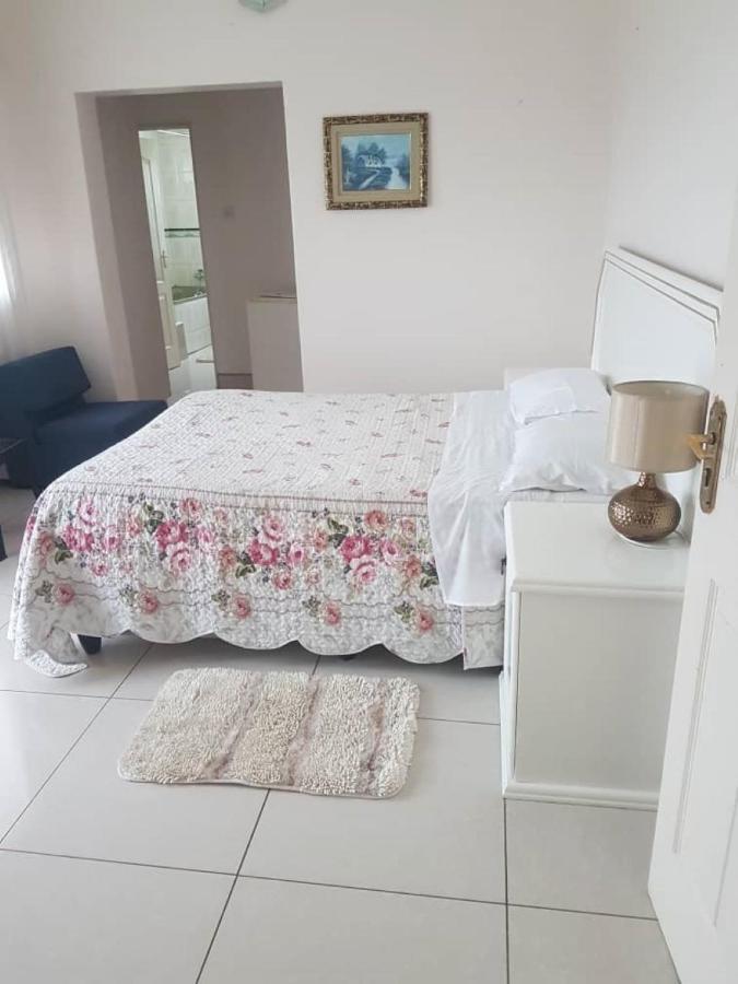 Carlcyn Homestay กาโบโรเน ภายนอก รูปภาพ